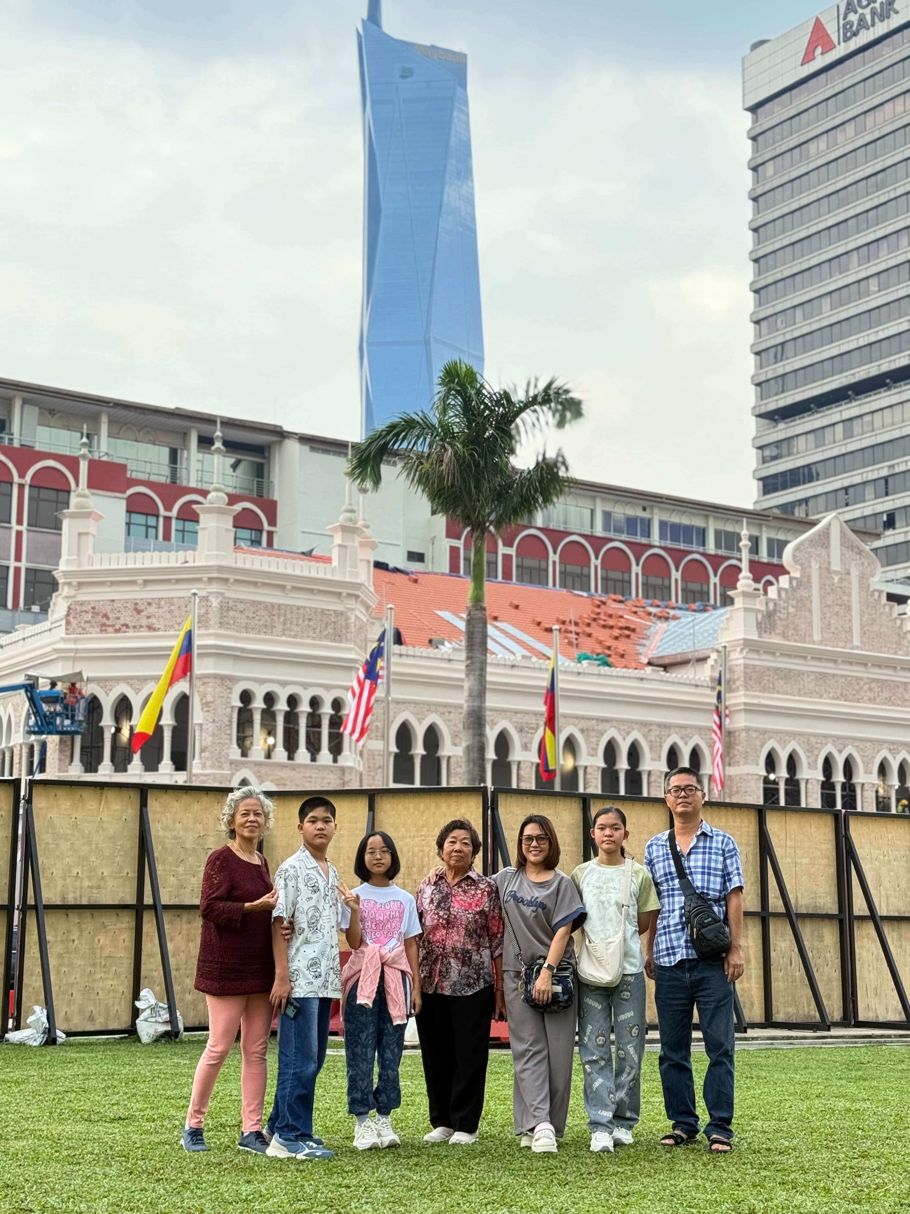 ผลงานบริการรถตู้ VIP เช่าเหมา 4